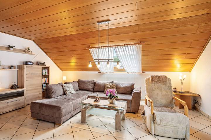 Ganze Wohnung, Ferienwohnung Niemeier, 97 m² mit Balkon und Wlan in Hoppecke, Brilon