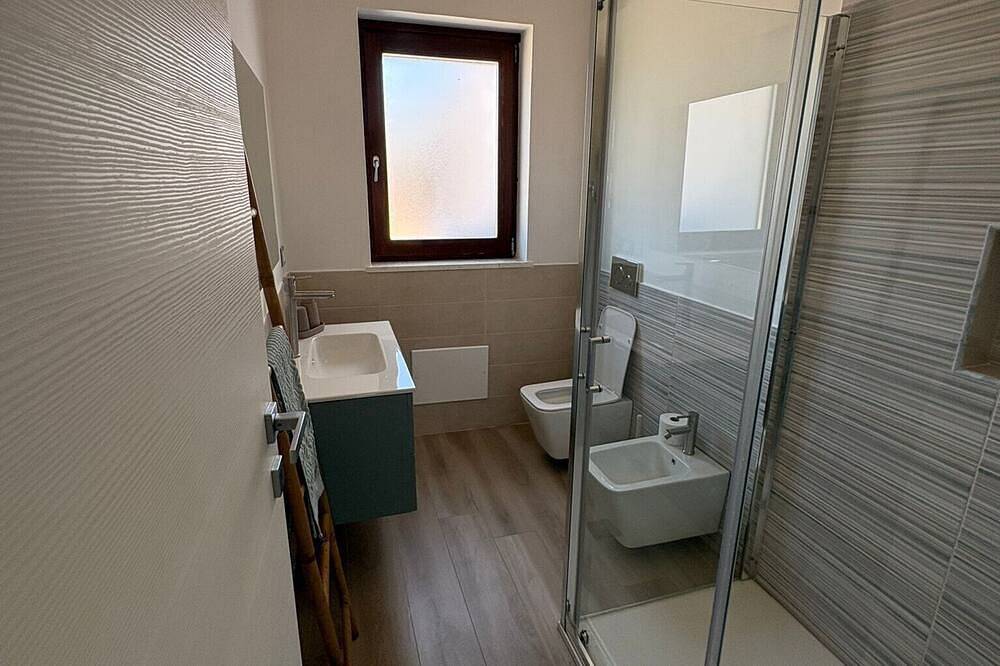 Cottage « Lorena » avec piscine à débordement privée, vue panoramique, Wi-Fi et climatisation in Nulvi, Province de Sassari