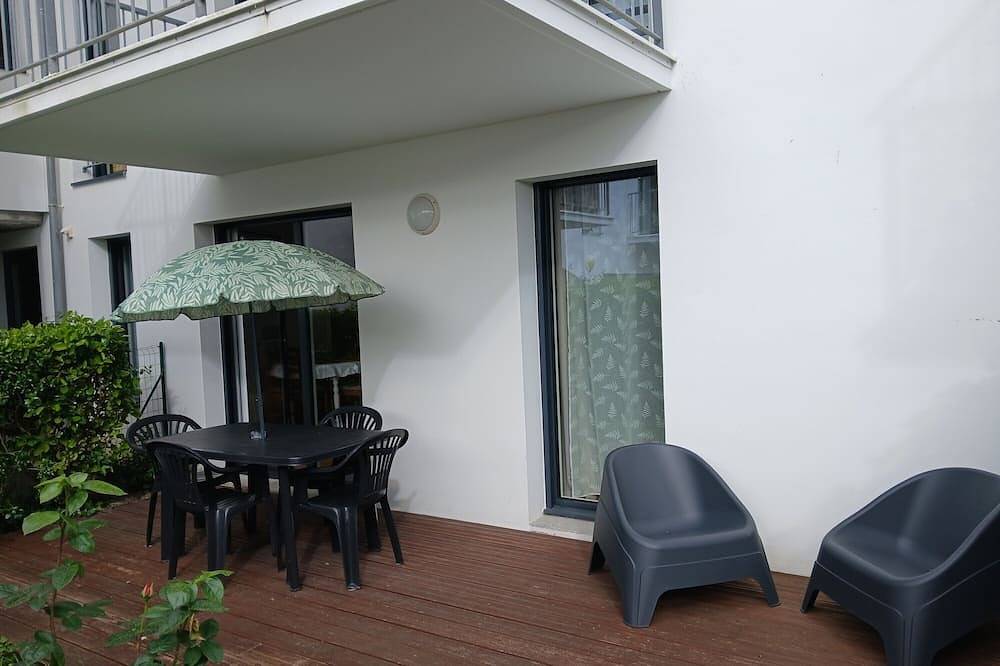 Apartamento entero, Casa vacacional «Estancia en Quimperlé» con terraza privada, jardín y Wi-Fi in Quimperlé, Region de Quimper