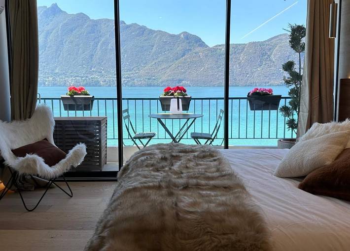 Appartement de vacances pour 2 personnes, avec vue ainsi que vue sur le lac et terrasse