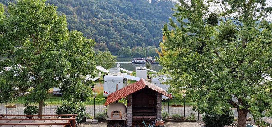 Ferienwohnung für 2 Personen, mit Terrasse und Ausblick in Mehring - 2