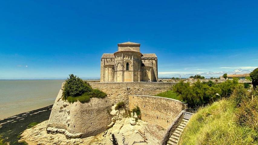 Location de vacances pour 4 personnes, avec Terrasse à Talmont-sur-Gironde