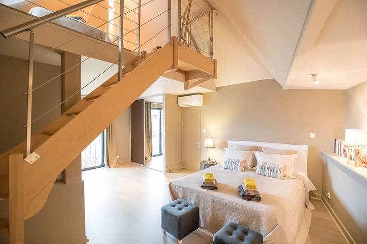 Haus-Loft 200 m von der Innenstadt entfernt mit Garten und kostenlosen Parkplätzen in Beaune, Beaune und Umgebung