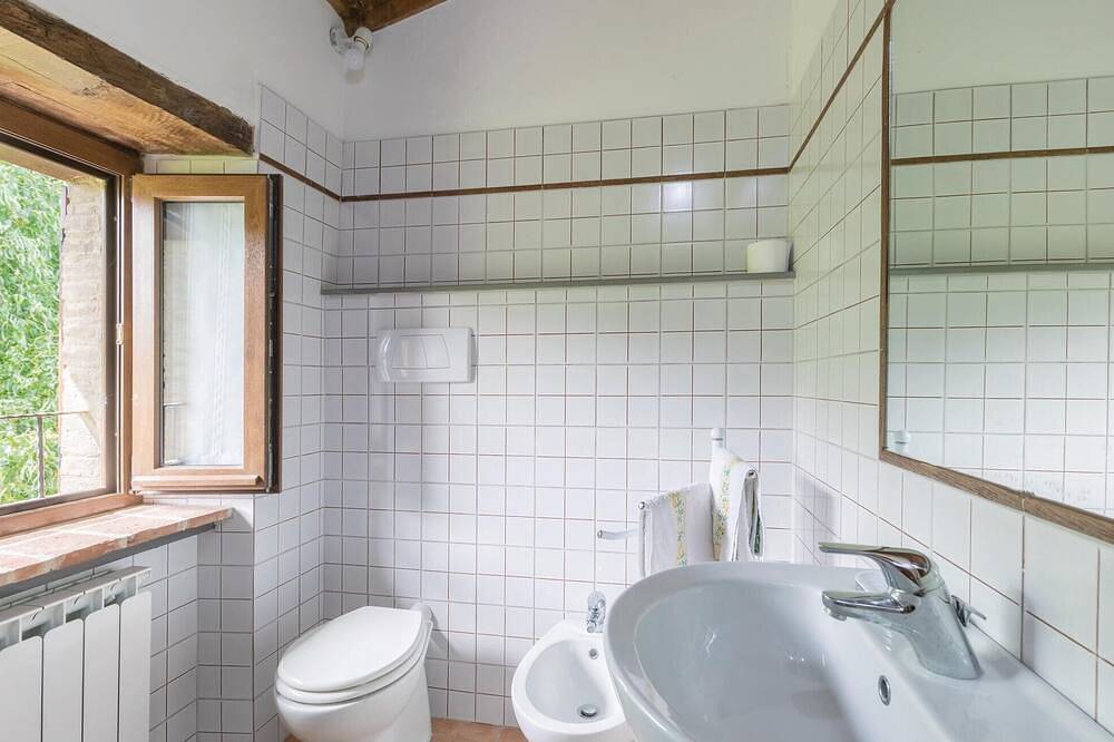 Entire apartment, Pet friendly apartment in Gubbio, Umbria