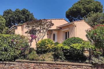 Villa pour 6 personnes, avec terrasse et jardin à Saint-Raphaël