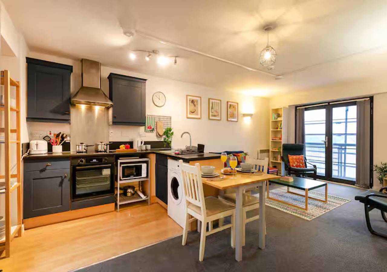 Appartement entier, Nottingham Apartment |Fast Wifi | Near Attractions - Pass the Keys in Nottingham, East Midlands