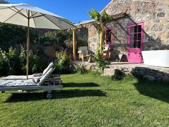 Casa rural para 2 personas, con jardín además de piscina y vistas en Granadilla de Abona