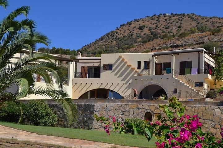 Ferienhaus für 10 Personen, mit Pool und Garten