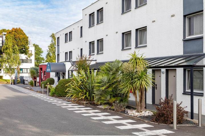 Hôtel pour 2 personnes, avec terrasse, animaux acceptés à Orvault - 2