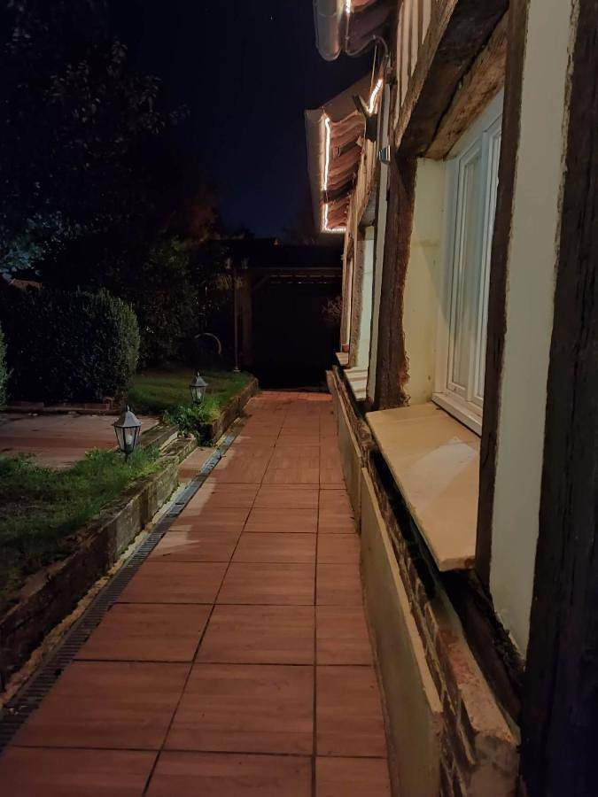 Location de vacances pour 6 personnes, avec terrasse et jardin, adapté aux familles à Hermival-les-Vaux - 2