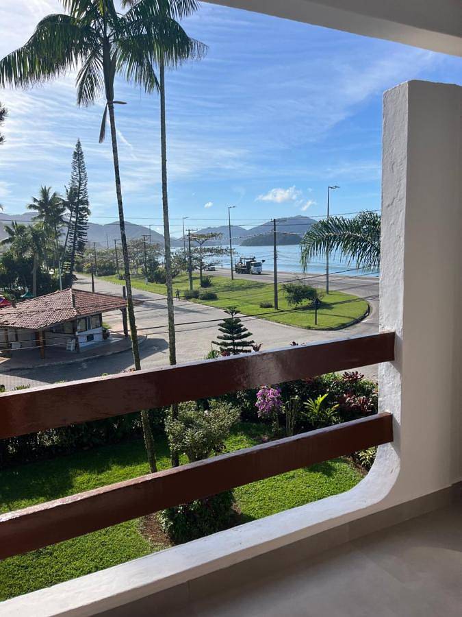 Casas e apartamentos de temporada para 4 pessoas, com jardim e vista e ainda piscina infantil and piscina, adaptado a crianças em Massaguaçu