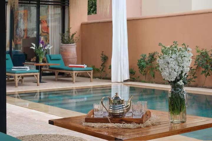 Villa pour 6 personnes, avec jacuzzi ainsi que jardin et piscine au Maroc