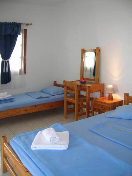 Irene Rooms in Folégandros
