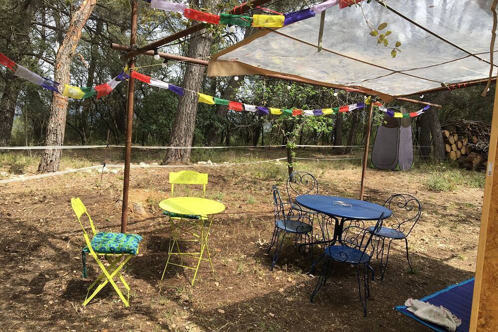 Yourte Dans la Campagne Aixoise in Fuveau, Aix-en-Provence und Umgebung