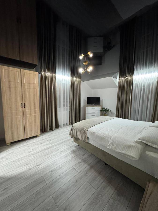 Gîte pour 2 personnes, avec jardin à Sinaia - 2