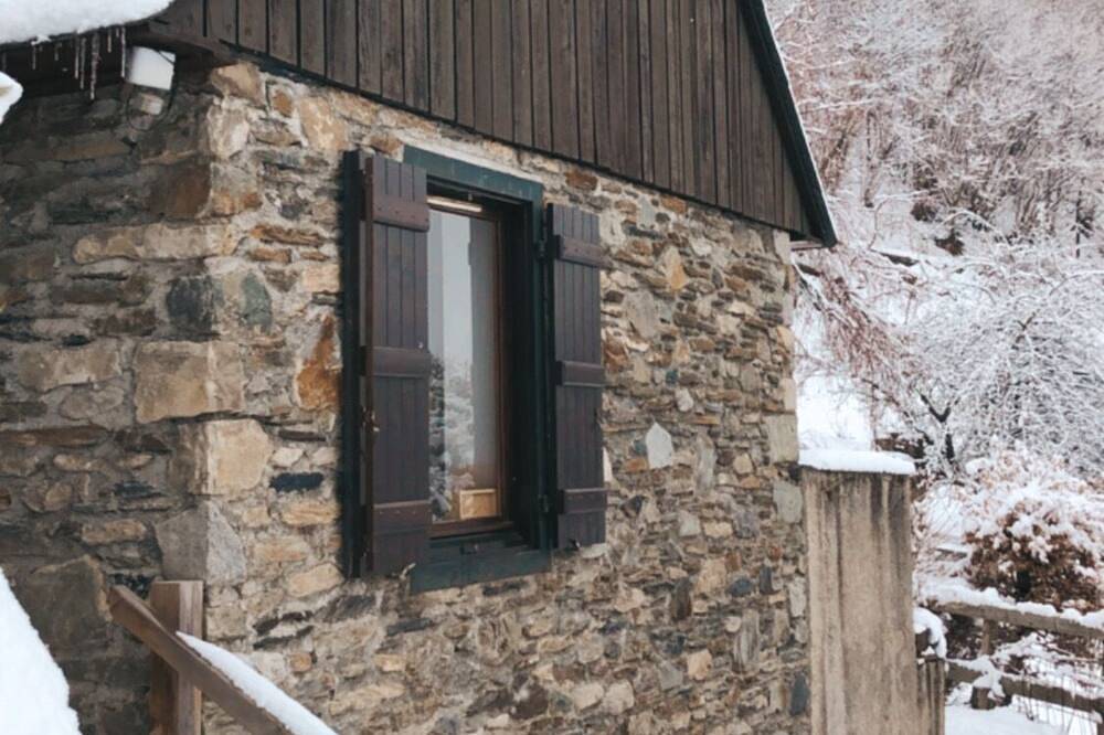 Chalet cosy avec vue montagne plein sud in Esterre, Parc national des Pyrénées