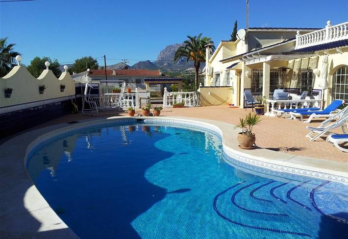 Ferienhaus für 8 Personen, mit Garten an der Costa Blanca