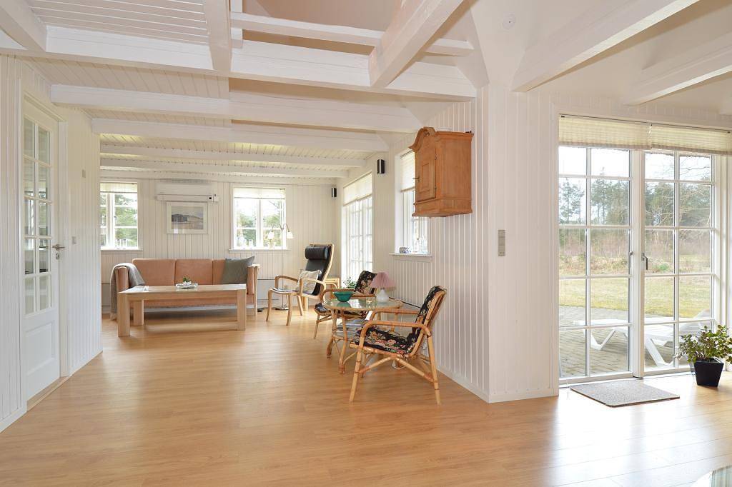 Geschmackvoll eingerichtetes, helles Ferienhaus an der dänischen Nordseeküste in Tim, Ulfborg
