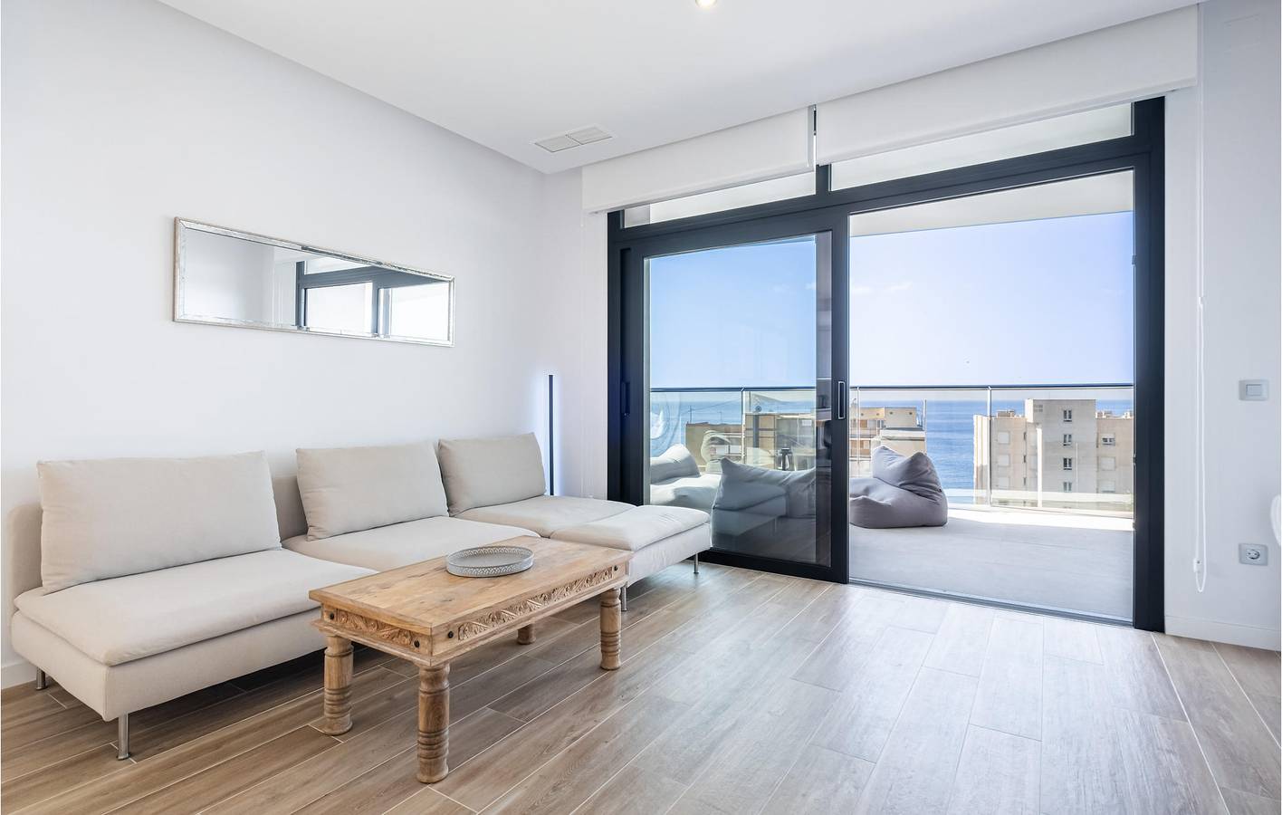 Appartamento intero, Rifugio sulla spiaggia con aria condizionata, piscina e terrazza in Benidorm, Costa Blanca