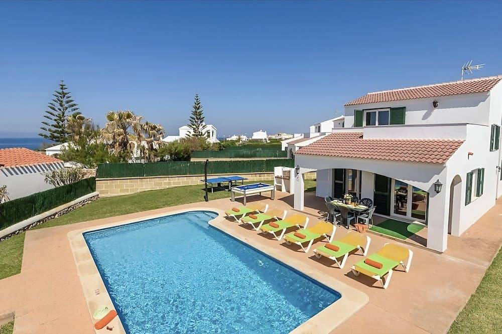 Villa Dion Bosch Menorca in Cap d'Artrutx, Ciutadella