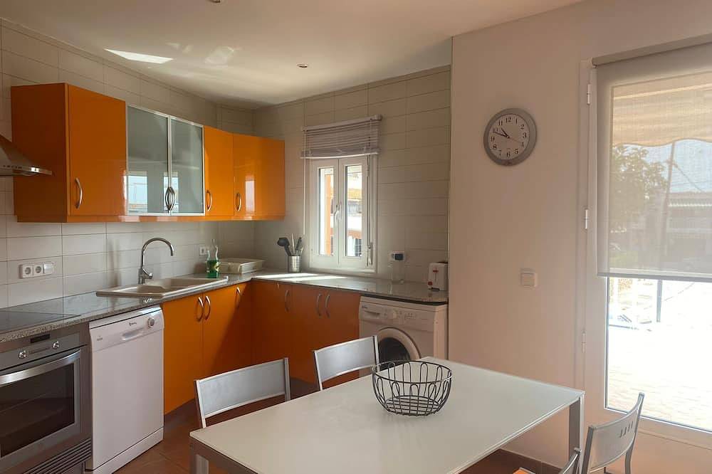 Apartamento entero, Apartamento de 3 dormitorios en Na Macaret, 289A in Coves Noves, Es Mercadal