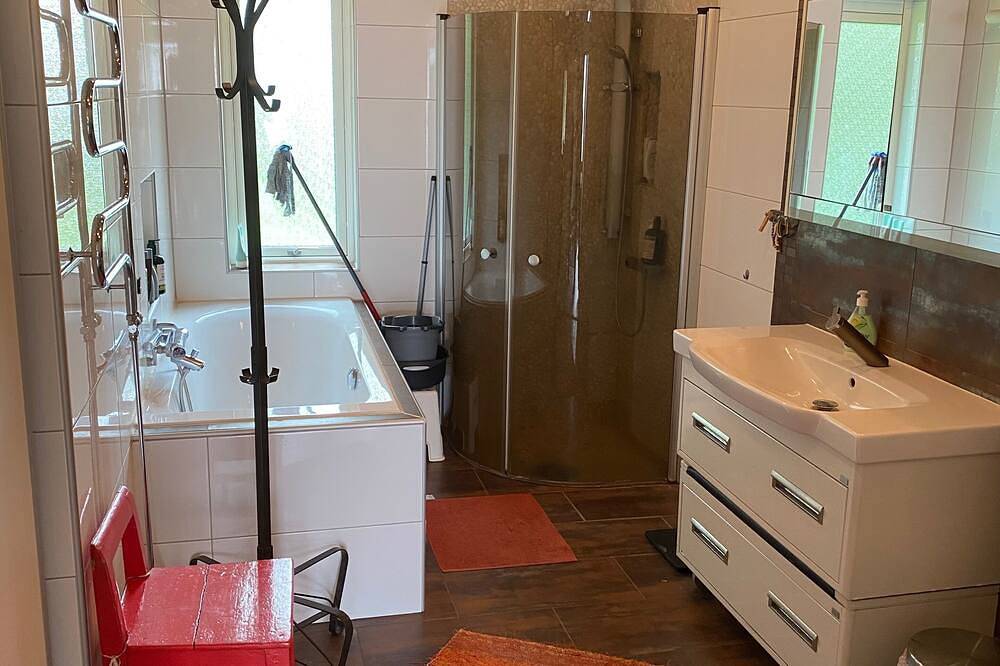 Komfortables Haus in einer ruhigen Straße im ältesten Teil von Umeå. Voll ausgestattet in Umea, Västerbotten