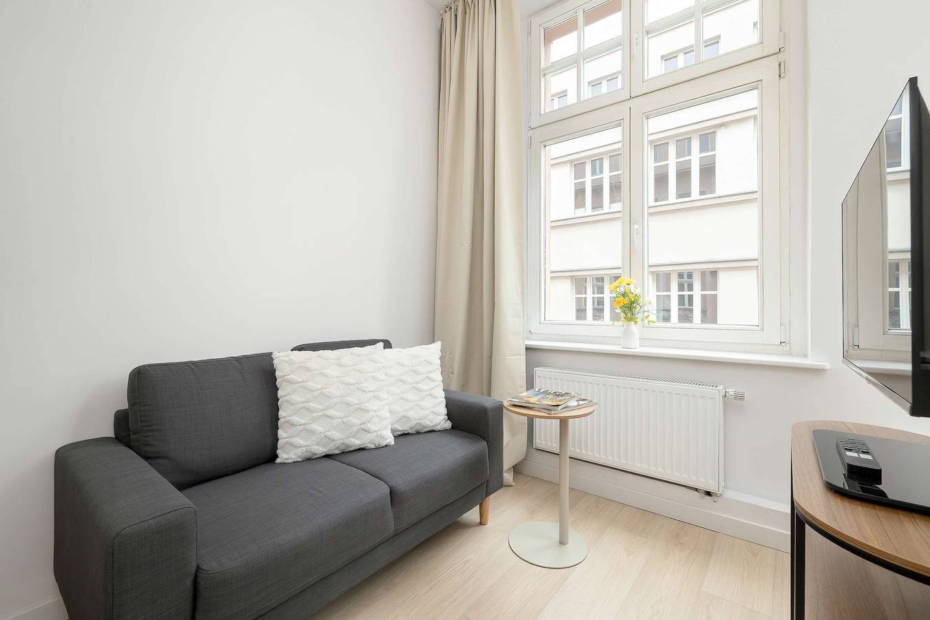 Ganzes Studio, Modern Studio with Desk   Katowice City Center in Kattowitz, Schlesien