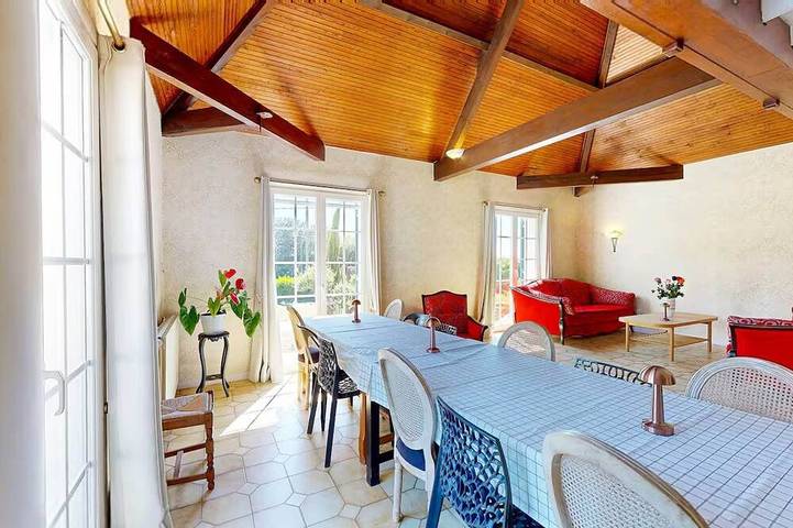 Location de vacances pour 25 personnes, avec balcon, animaux acceptés à Saint-Sauveur (Dordogne)