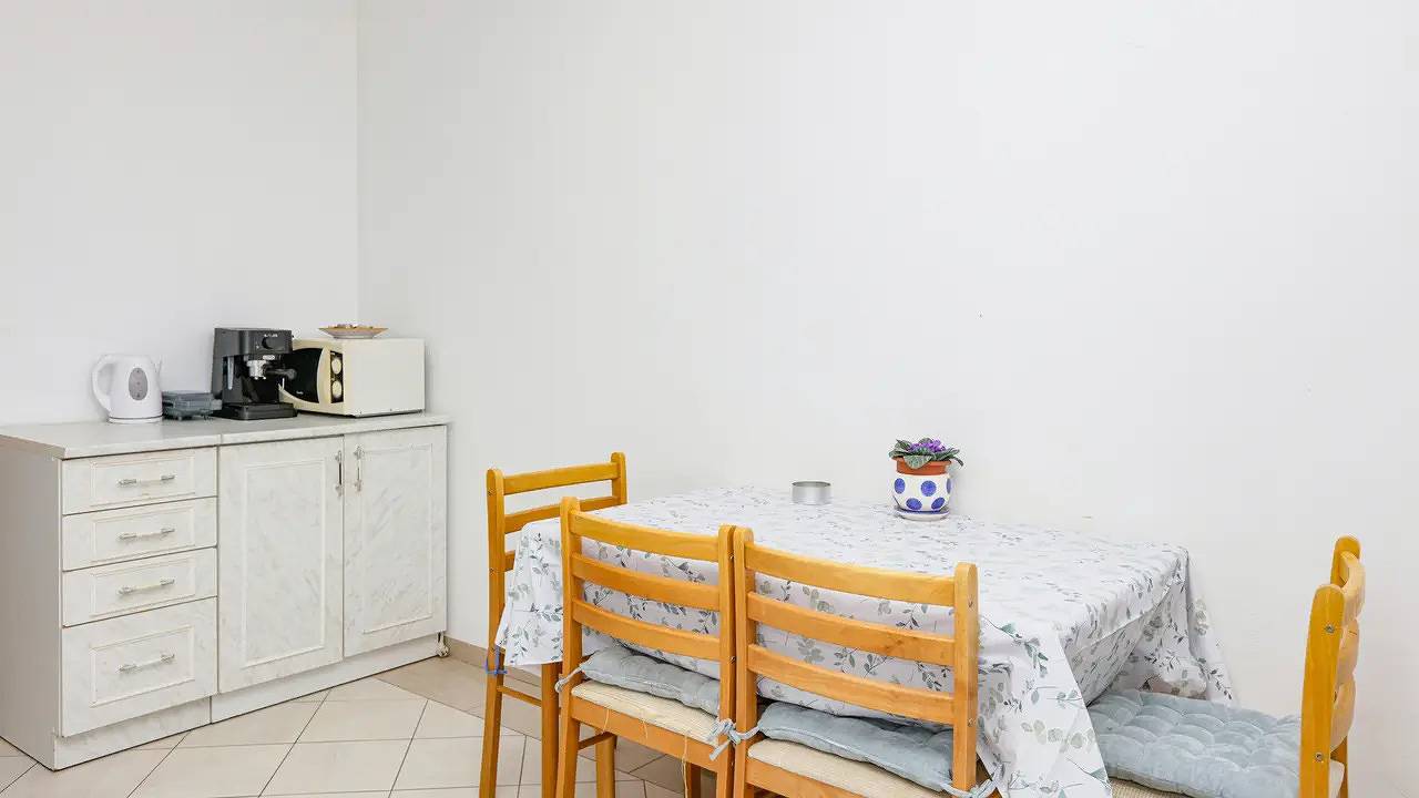 Cijeli apartman za odmor, Ferienwohnung für 4 Personen (29 m²) in Biograd Na Moru in Biograd na Moru, Zadarska županija