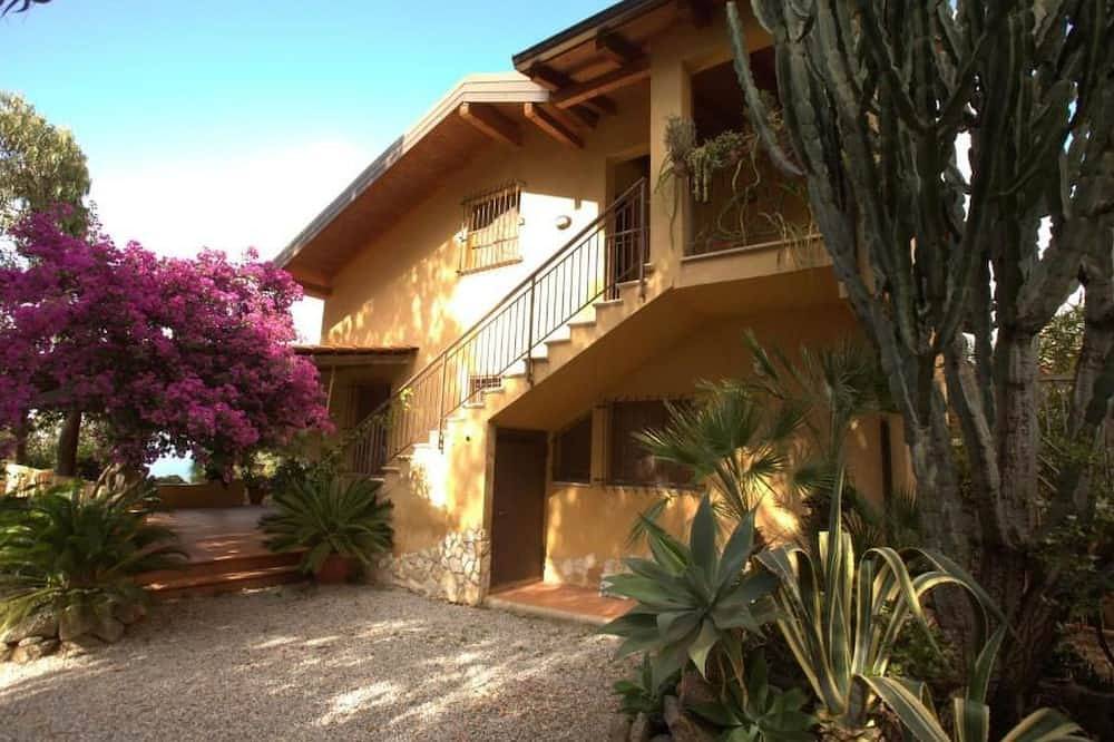 Appartamento intero, Villa Panorama Wohnung in privater Villa in Zambrone, Provincia di Vibo Valentia