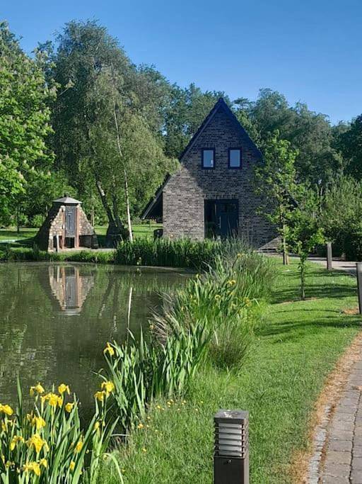 Location de vacances pour 4 personnes, avec Terrasse et Jardin ainsi que Vue sur le lac et Vue à Cappel