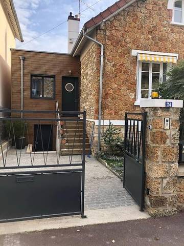 Cottage pour 8 personnes, avec jardin, animaux acceptés à Ermont