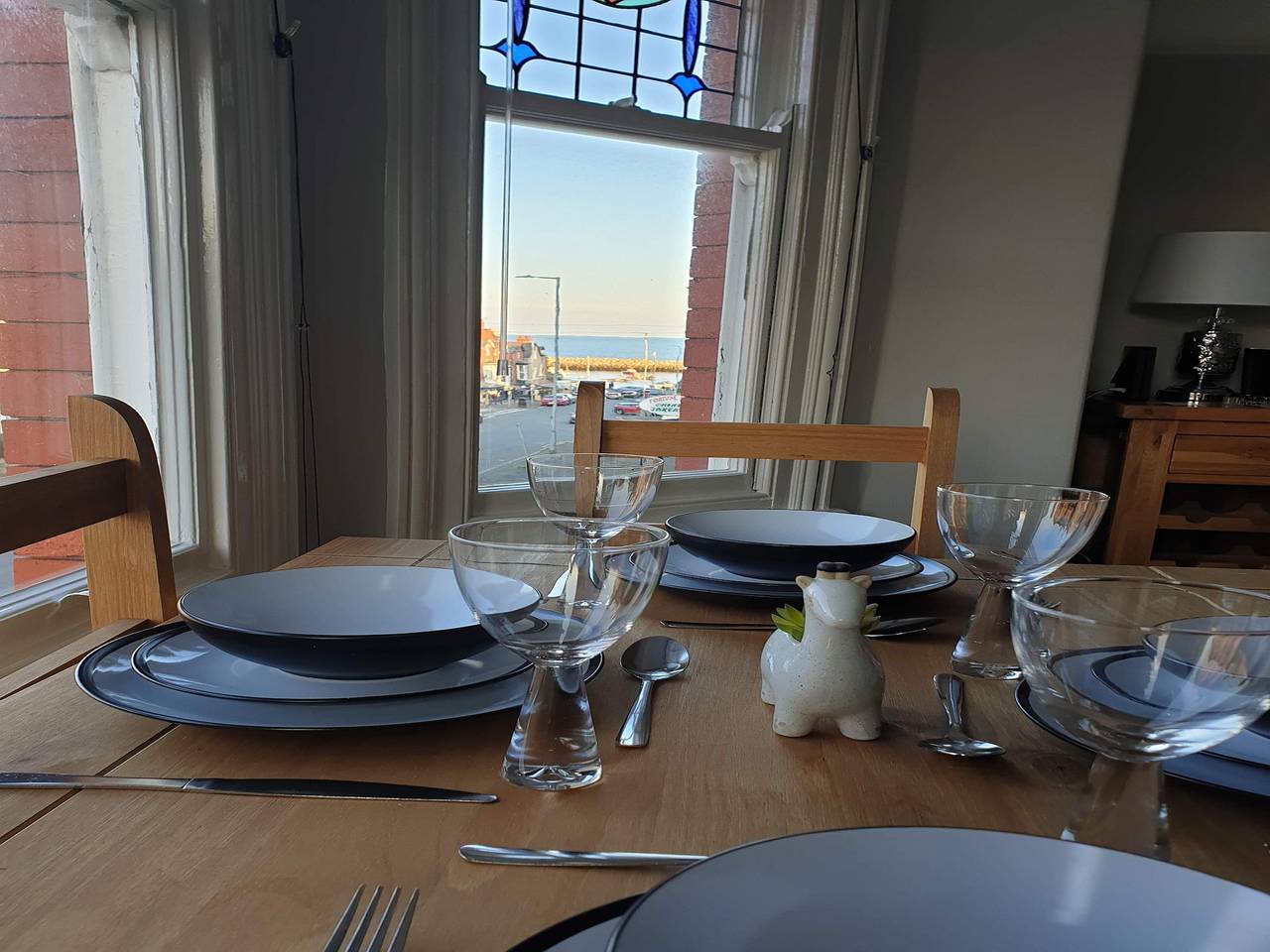 Entire holiday apartment, 2br-beachviews-petfriendly-freeparking in Rhos on Sea, Conwy region