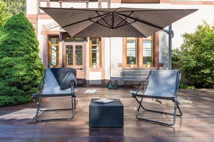 Ferienwohnung für 2 Personen, mit Terrasse und Garten sowie Ausblick in Wissembourg