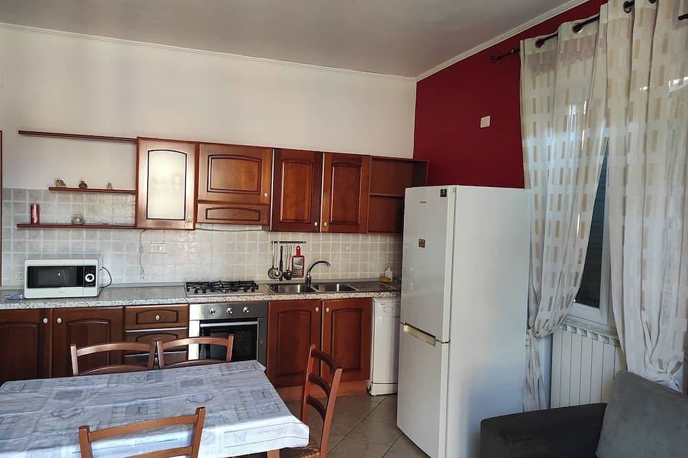 Entire apartment, Sea View Ladispoli: 50m from the sea, in the center, close to all services! in Ladispoli, Rome Province