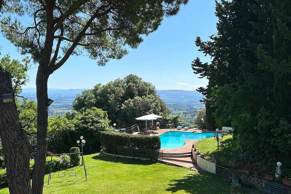 Villa for 9 People in San Gimignano, Via Francigena