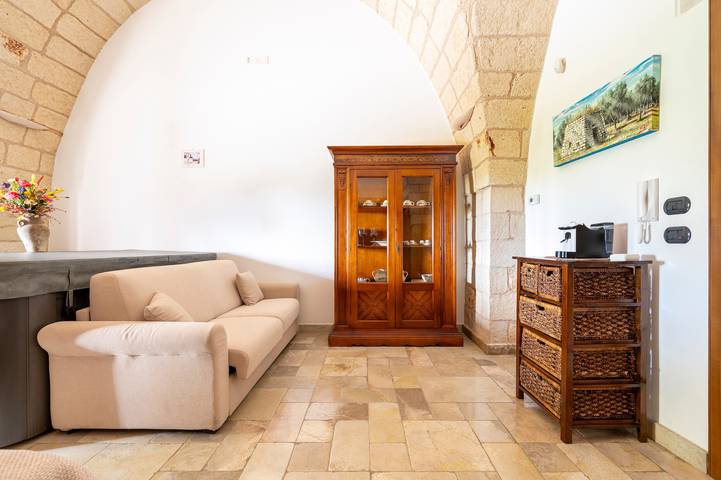 Hel lejlighed, Apartment 'Masseria Giancola - L'Aia' with Private Terrace, Wi-Fi and Air Conditioning in Bagnolo del Salento, Lecce-provinsen