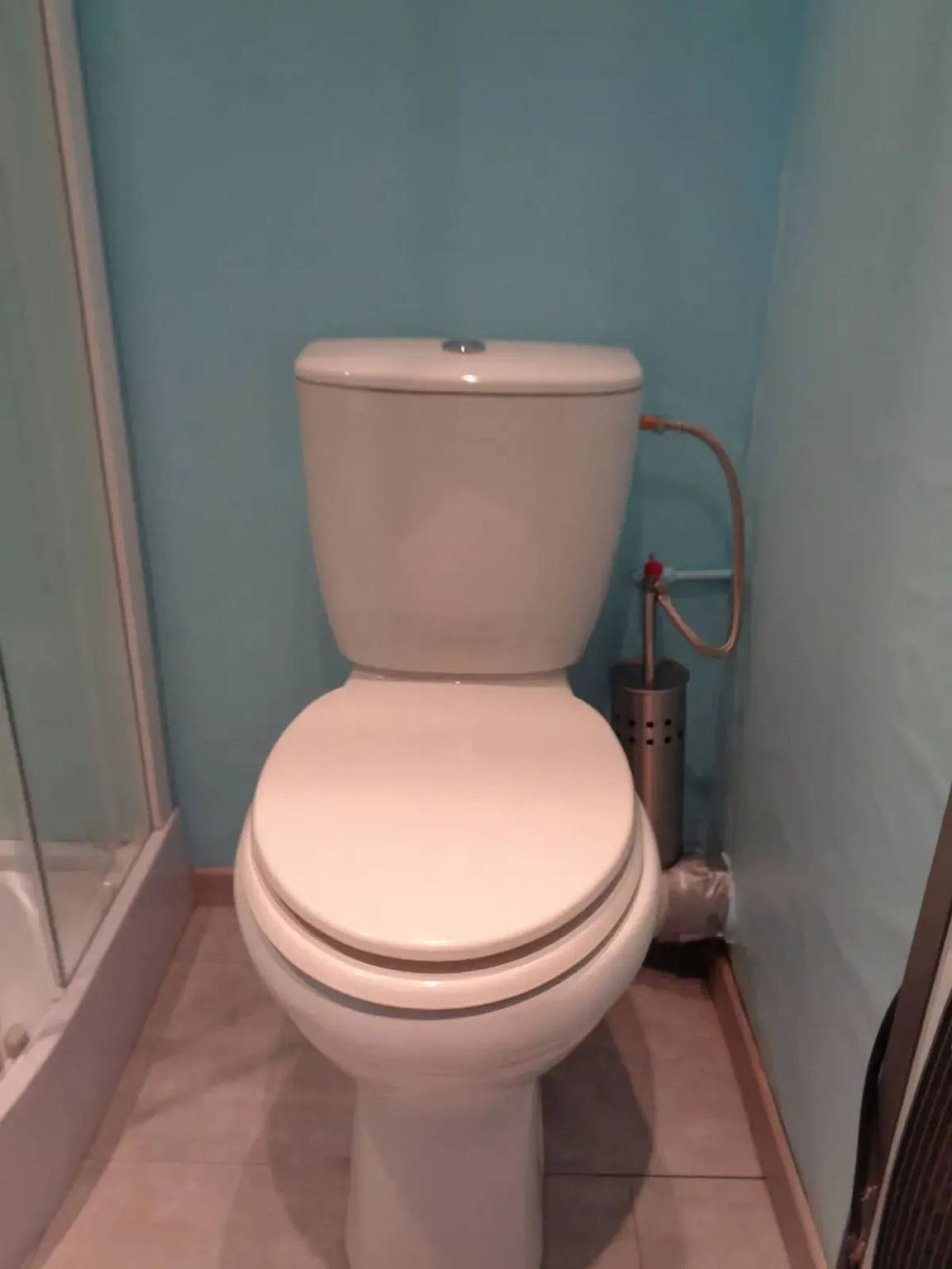 Studio entier, Appartement Philippeville 18 m² Jardin in Philippeville, Parc Naturel Viroin Hermeton