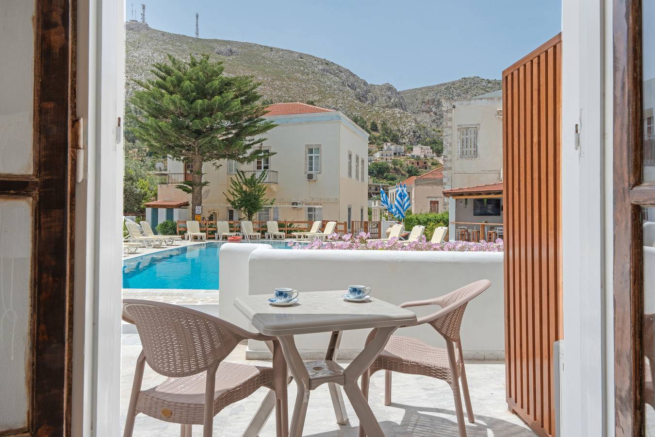 Appartement entier, Appartement 'Double Room No 7' avec vue montagne, Wi-Fi et climatisation in Kalymnos