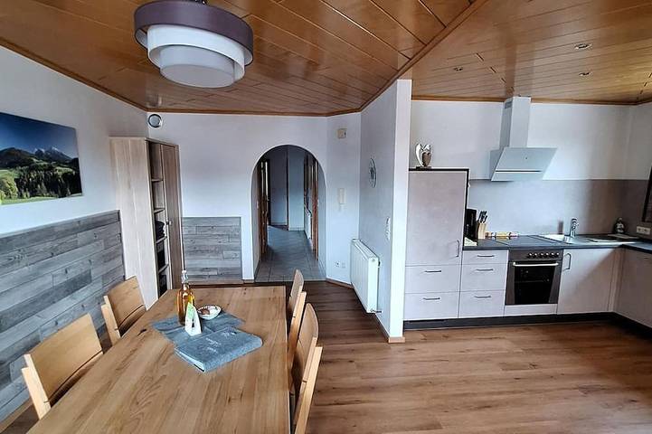 Ferienhaus für 5 Personen, mit Balkon und Garten - 1