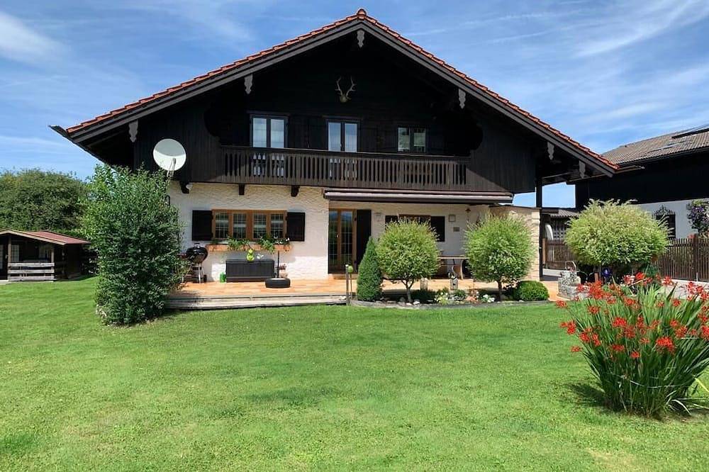 Ganze Wohnung, 🍀Ferienwohnung \"Alpenliebe\"🍀 in Warngau, Alpenland Tegernsee Schliersee