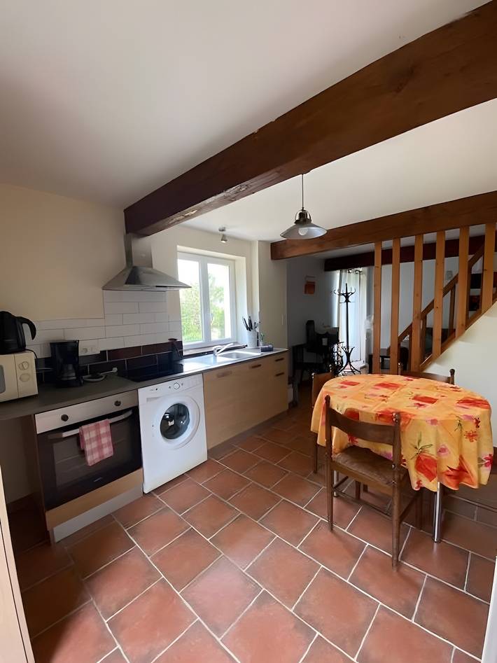 Gîte L'Acacia – Le Mas de Rinette : vue montagne, piscine partagée et Wi-Fi in Salles-sur-l'Hers, Région de Carcassonne
