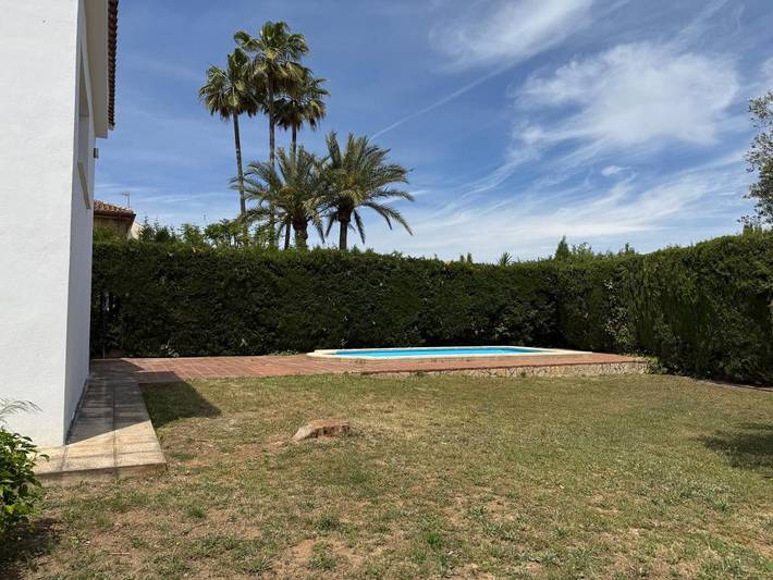 Location de vacances pour 4 personnes, avec vue ainsi que piscine et jardin à Llíria - 4