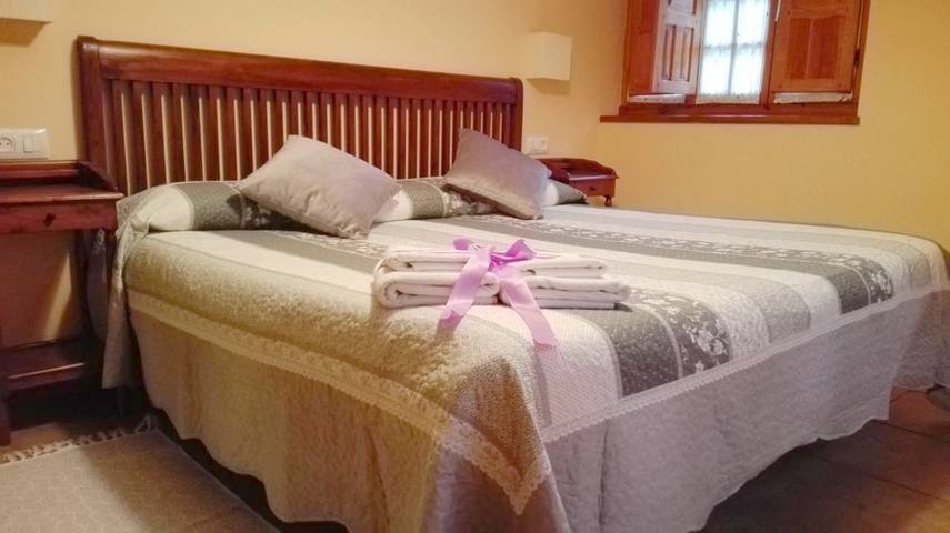 Casa rural para 2 personas, con vistas además de jardín y terraza en Somiedo - 2