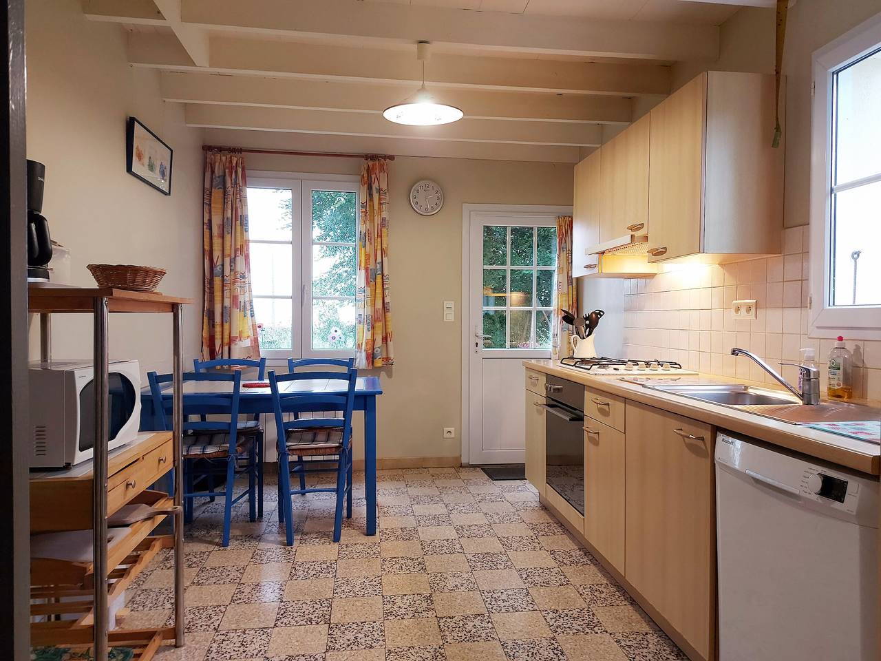 Maison Nature avec Salle de Jeux, Jardin Clos, et Wi-Fi à Dampierre-sous-Brou in Dampierre-sous-Brou, Région de Châteaudun