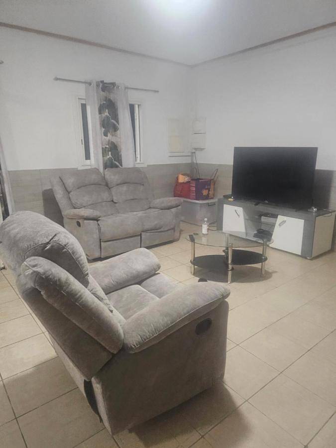 Gîte pour 2 personnes, avec terrasse dans Cambuston - 4