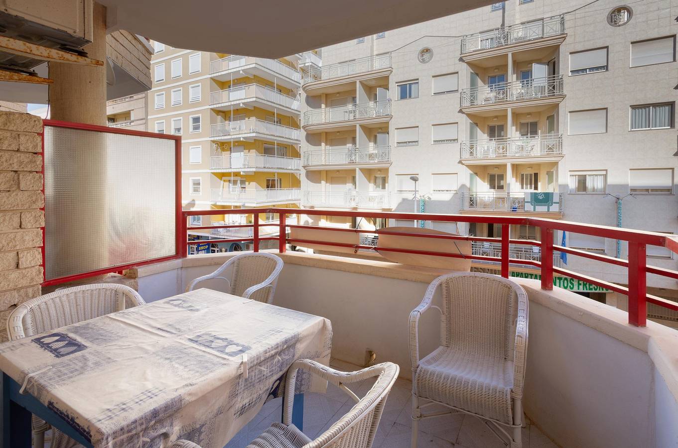 Apartamento entero, Precioso apartamento "Navgts5p33-1" cerca de la playa con piscina, aire acondicionado y terraza in Torrevieja Centro, Torrevieja