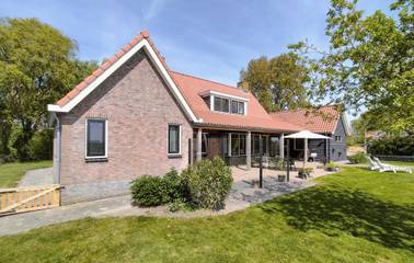 Ferienhaus für 10 Personen, mit Garten und Terrasse in Schouwen-Duiveland
