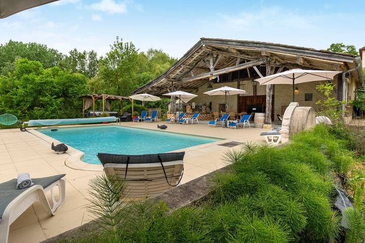 Vakantiehuis voor 10 personen, met Whirlpool en Tuin