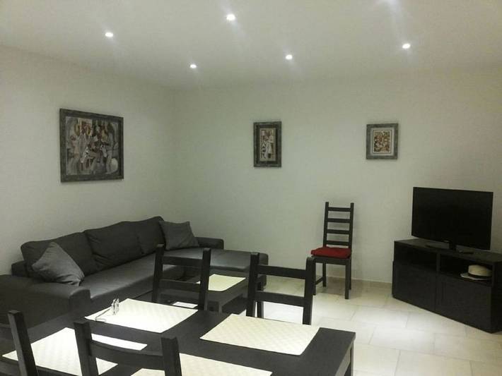 Gîte pour 7 personnes, avec vue et jardin dans Plage du Ruppione - 4